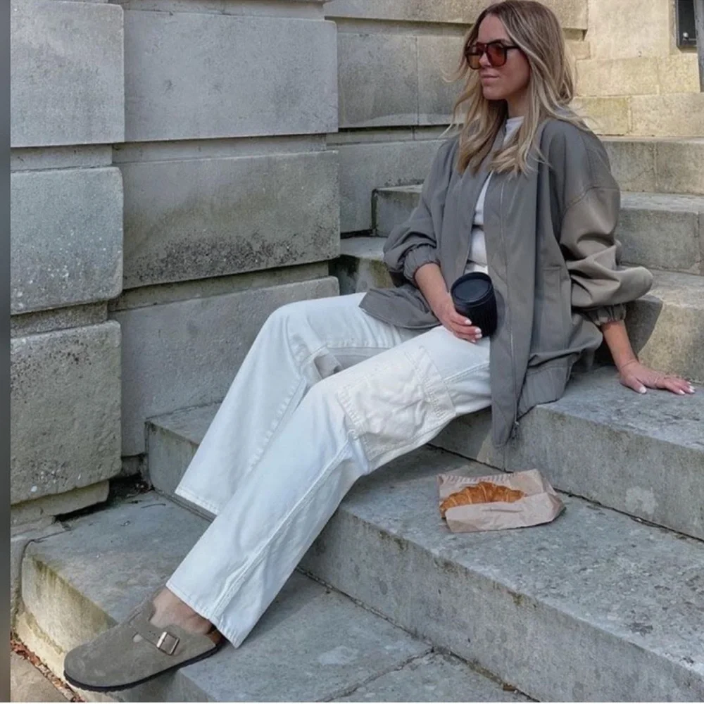 Birkenstock Boston Soft Footbed Clogs
In Taupe - Picture 4 of 15